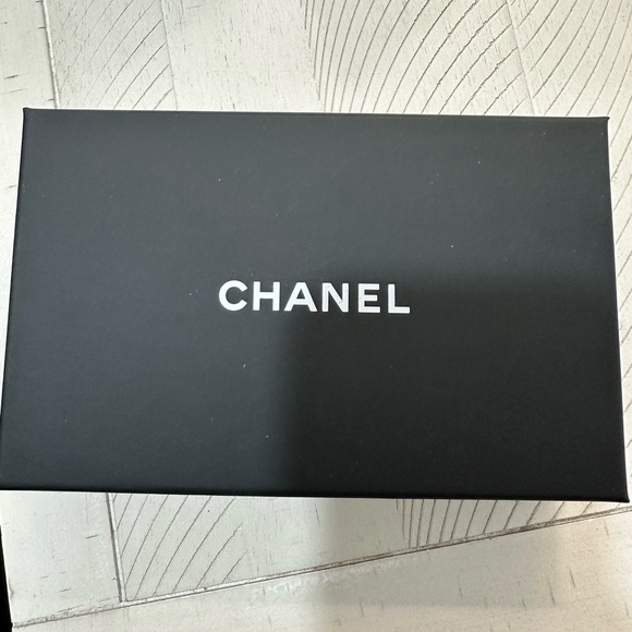 Chanel All Black Card Case - NWT - Picture 4 of 8